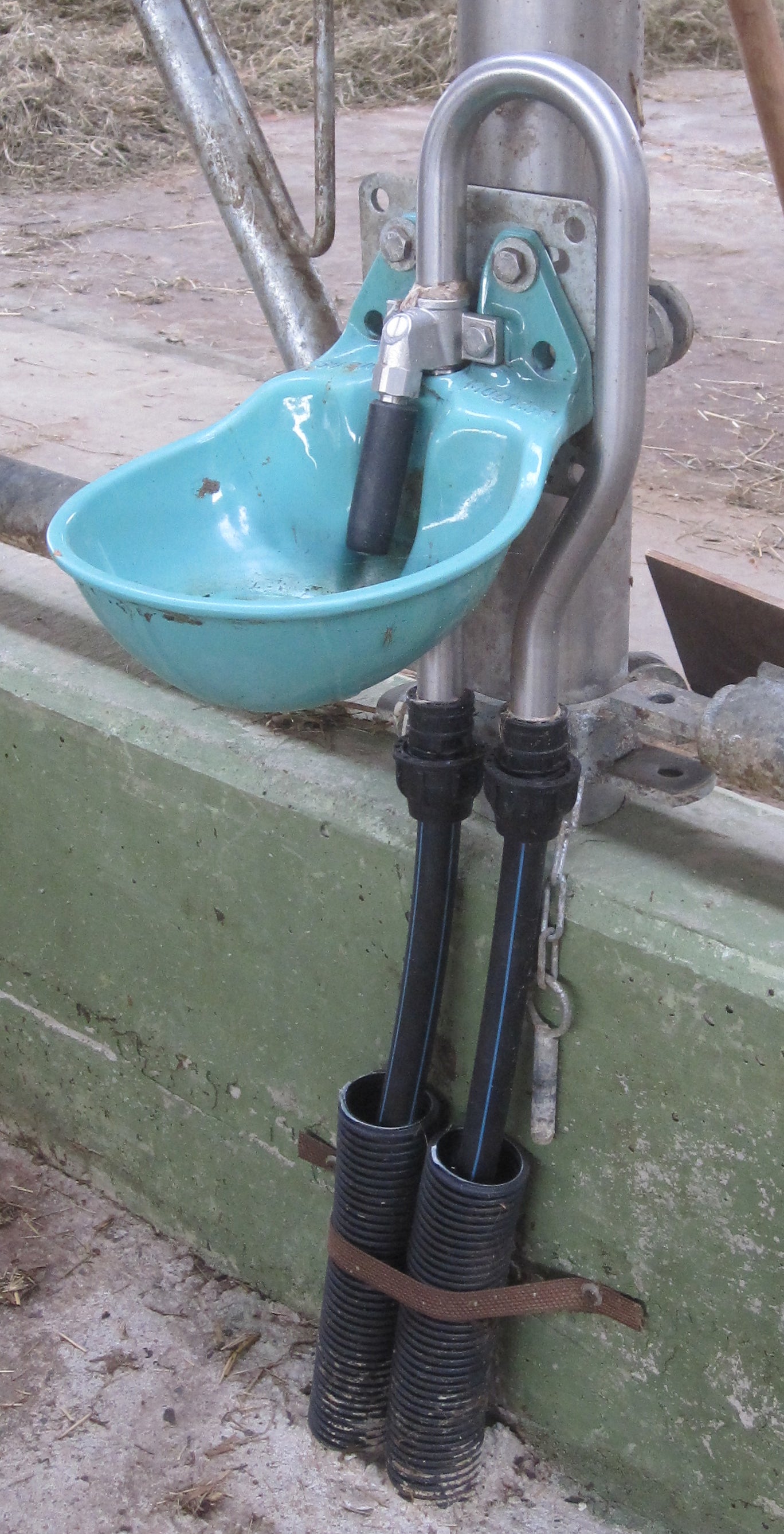 Rohrventil-Becken Modell 25R