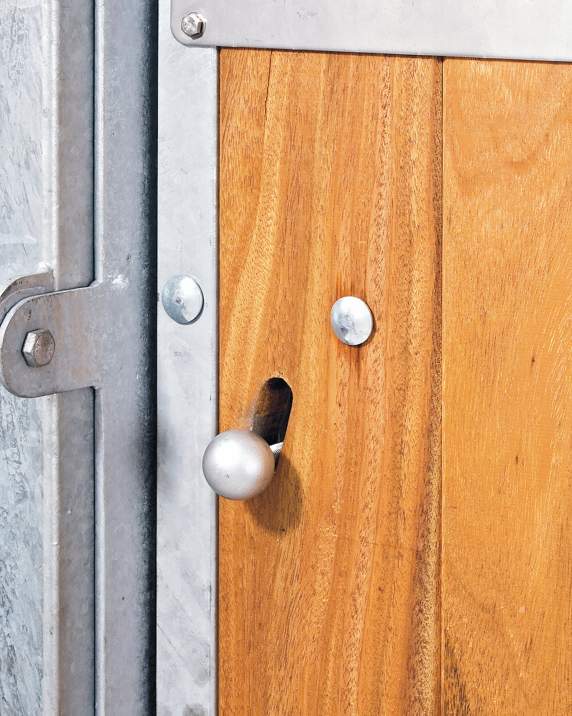 Stalltür 2-teilig mit Drehkippfenster