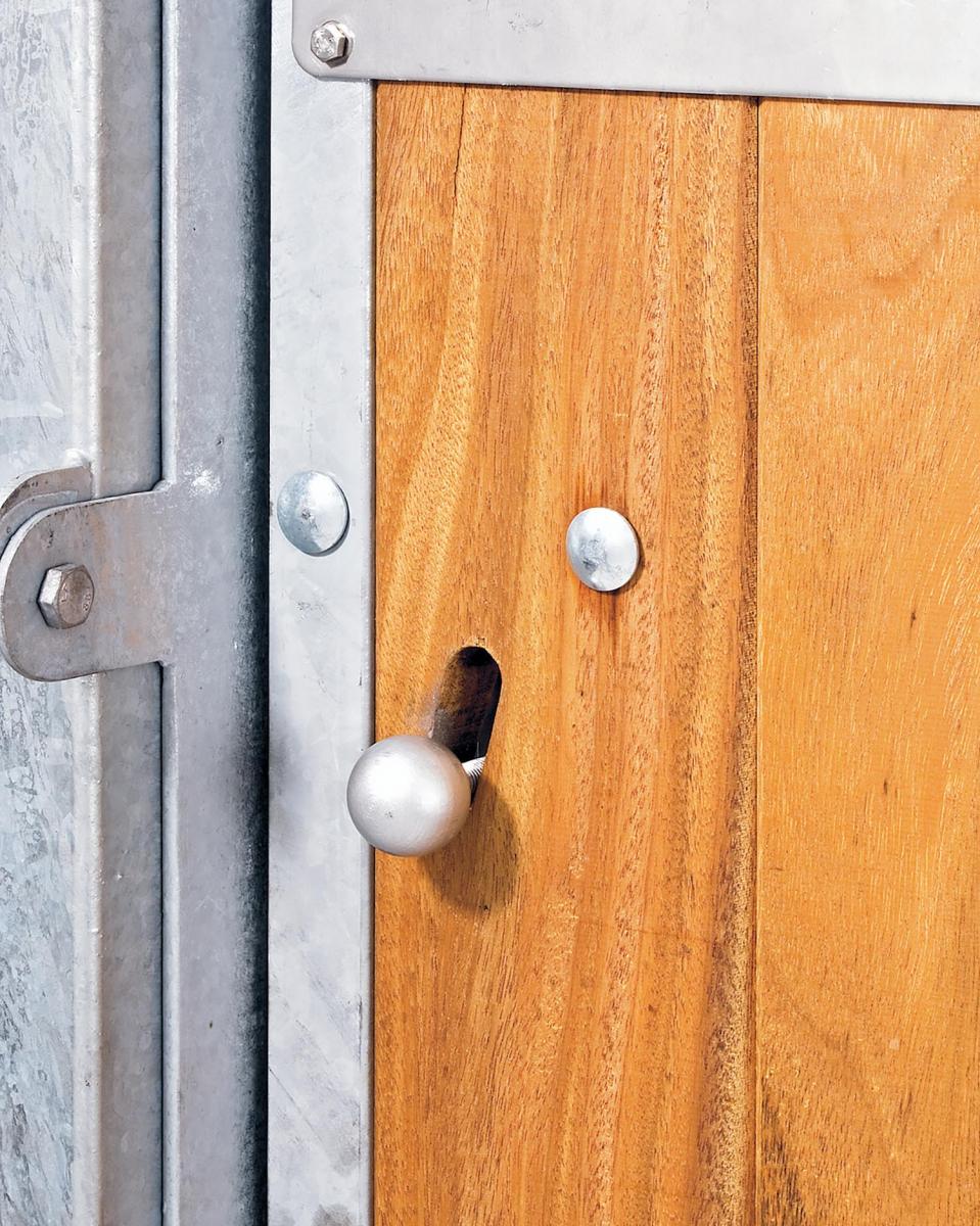 Stalltür 2-teilig mit Drehfenster