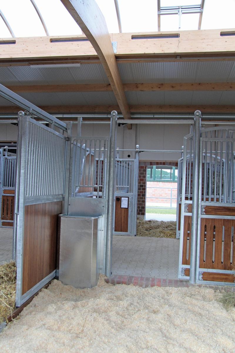 Aufpreis für Ablageschrank in Boxenfront