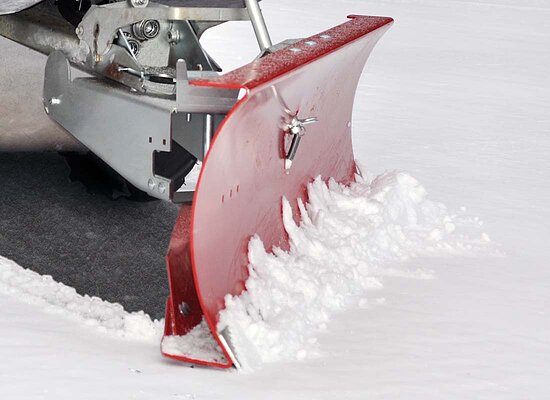 Schneeschild hydraulisch schwenkbar