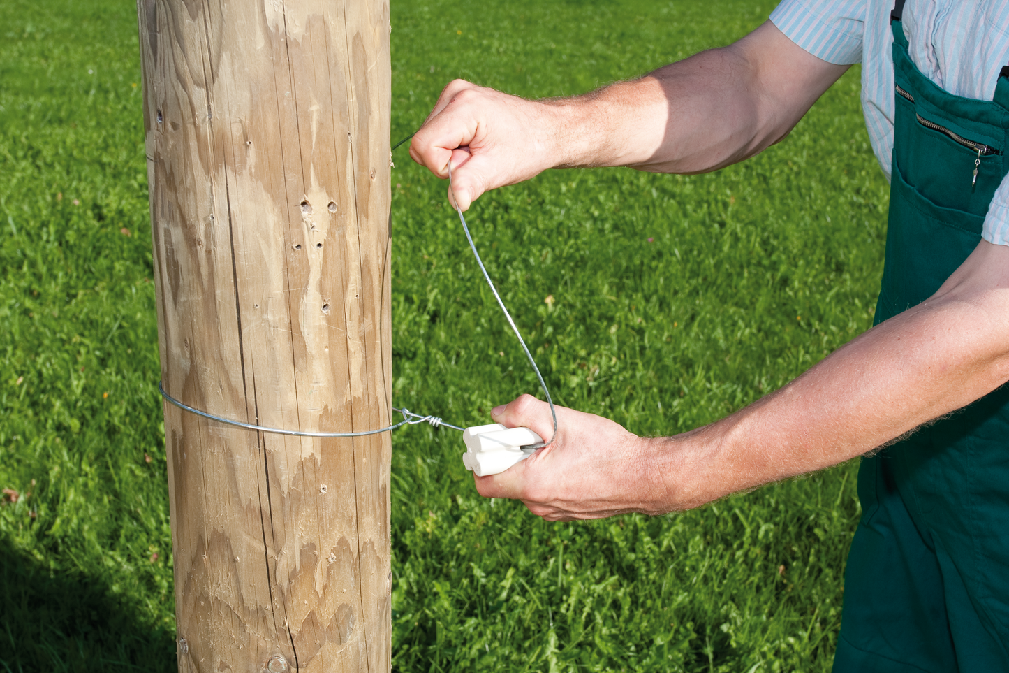 Porzellan-Zugisolator