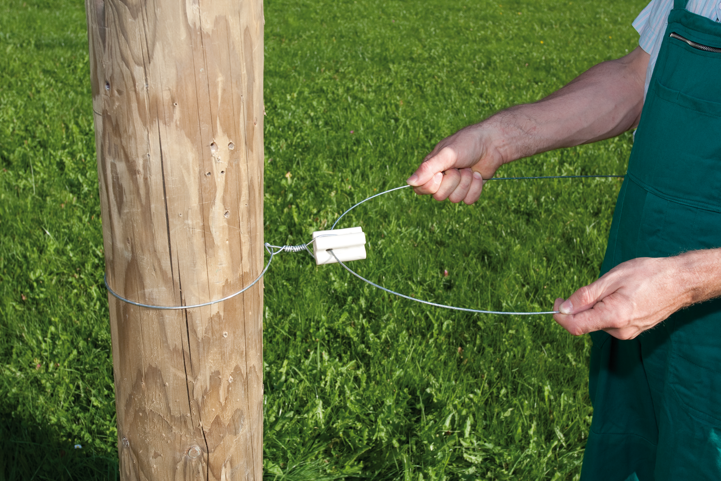 Porzellan-Zugisolator