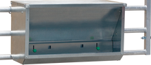 Futterautomat für Kälber zum Einhängen in Abtrennungen