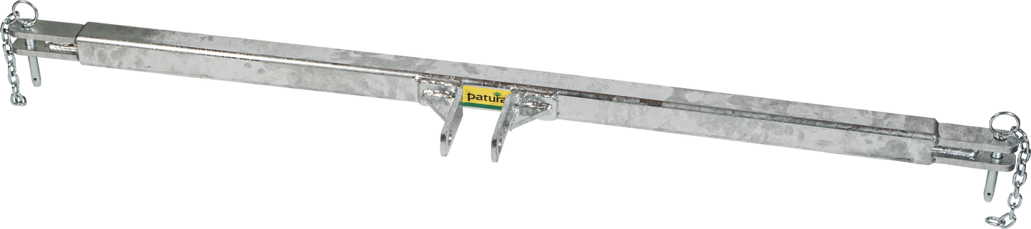 Dreipunktanhängung mit steckbaren Bolzen zur Viereckraufe mit Sicherheits- Palisadenfressgittern, 8 Fressplätze