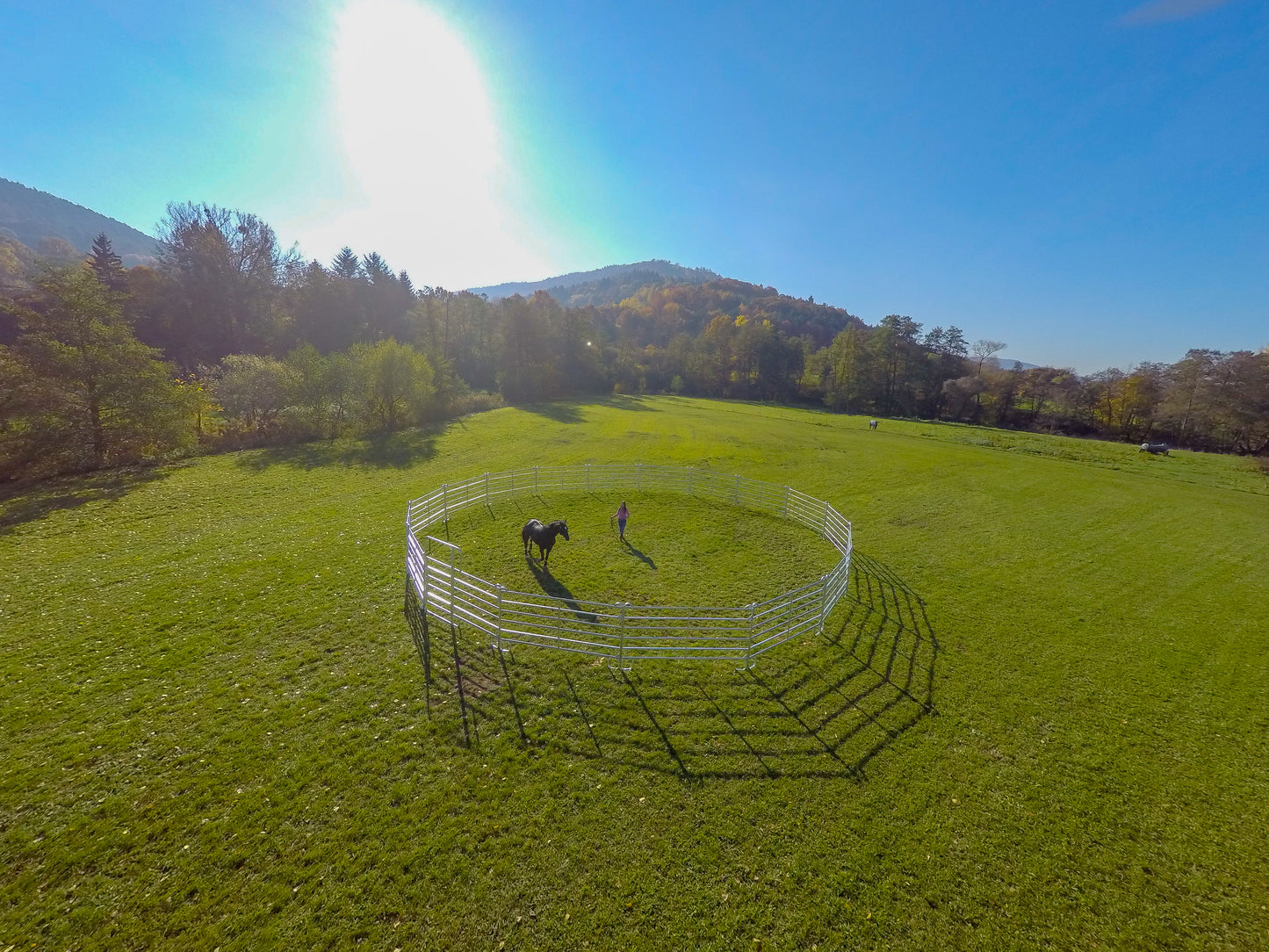 Roundpen mit Compact-Panels