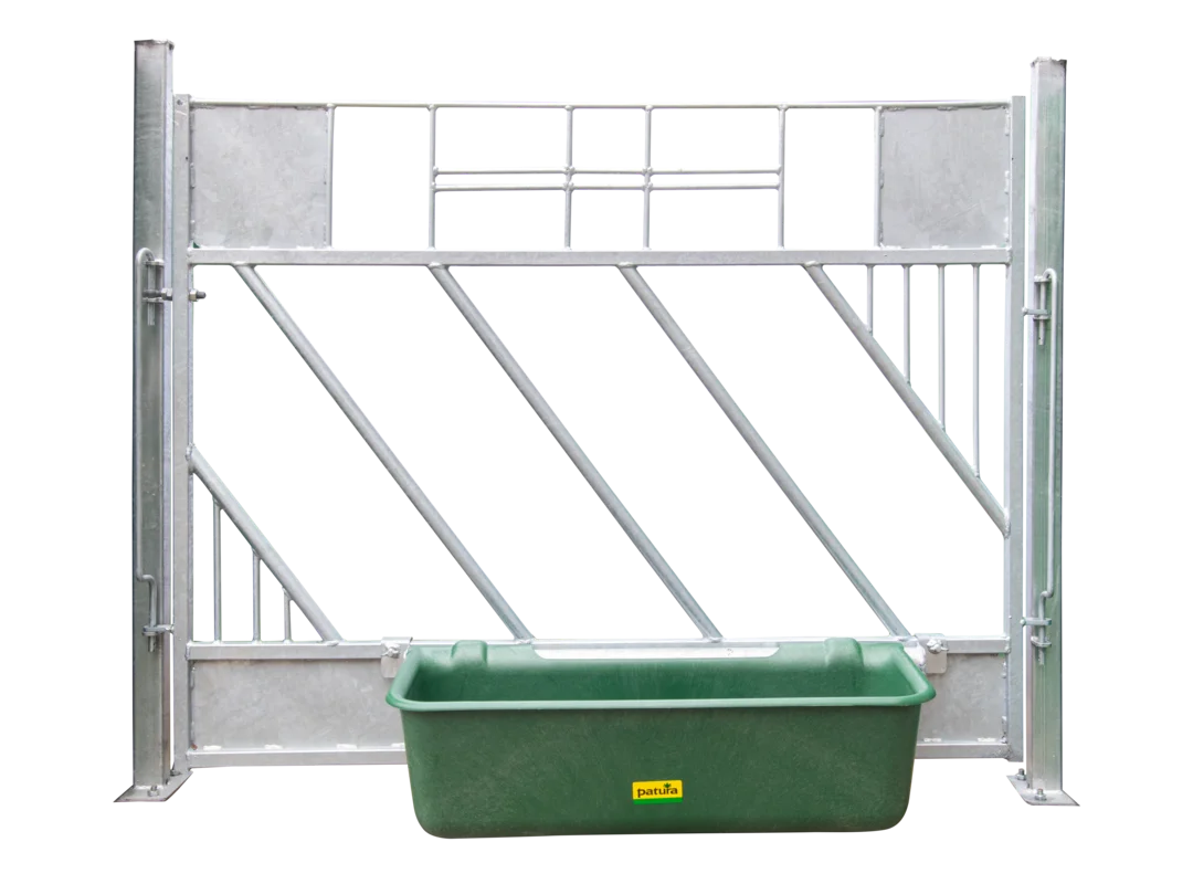 Tür mit Schrägfressgitter für Kälber