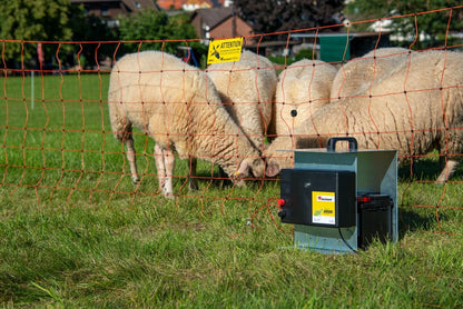 12 V / 230 V Weidezaungerät - farmer® AN500
