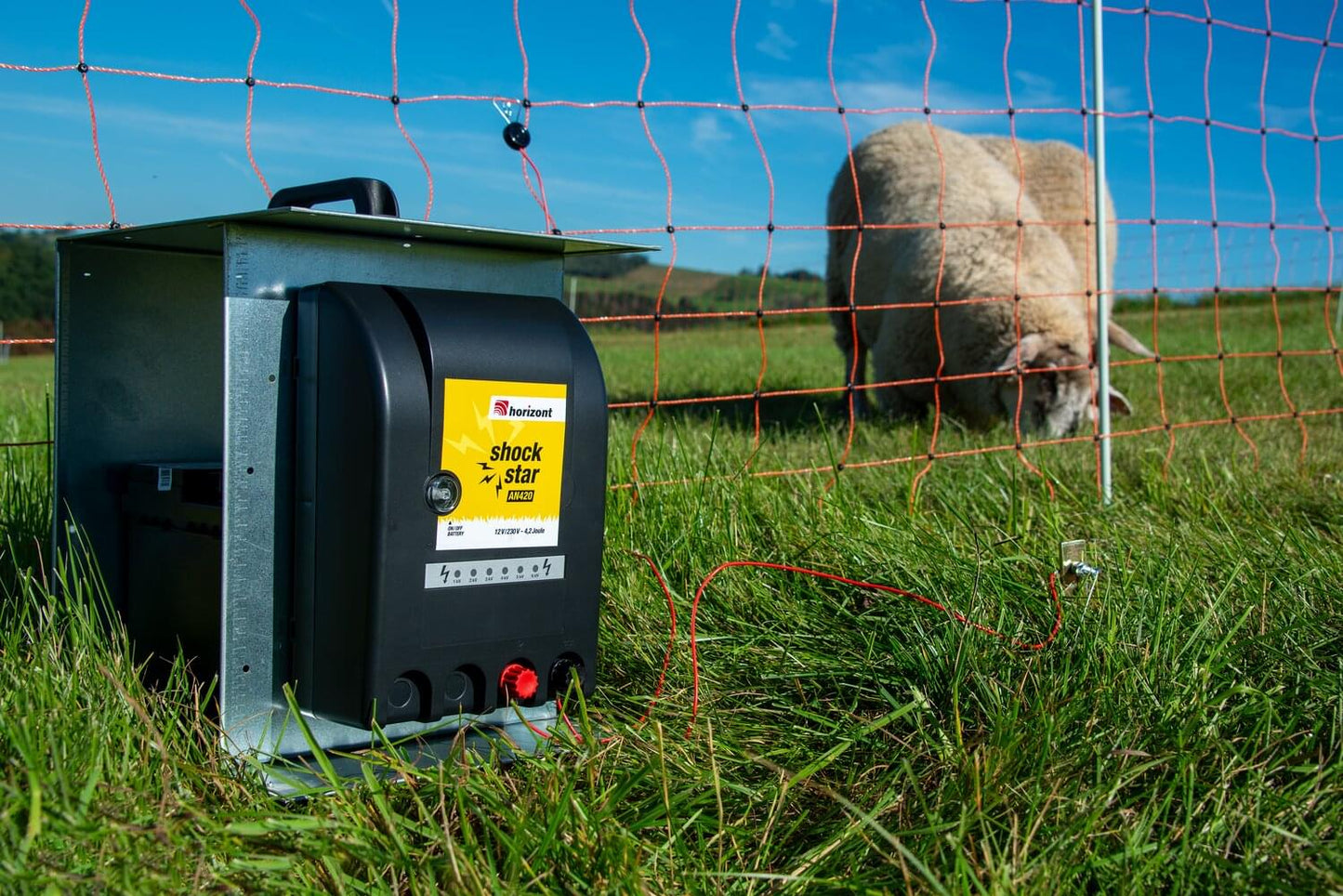 Verzinkte Tragebox für 12 Volt Geräte