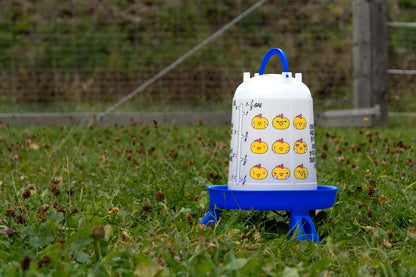 Kunststoff-Geflügeltränke "Chips" |  blau | inklusive Standfüße | 5 L