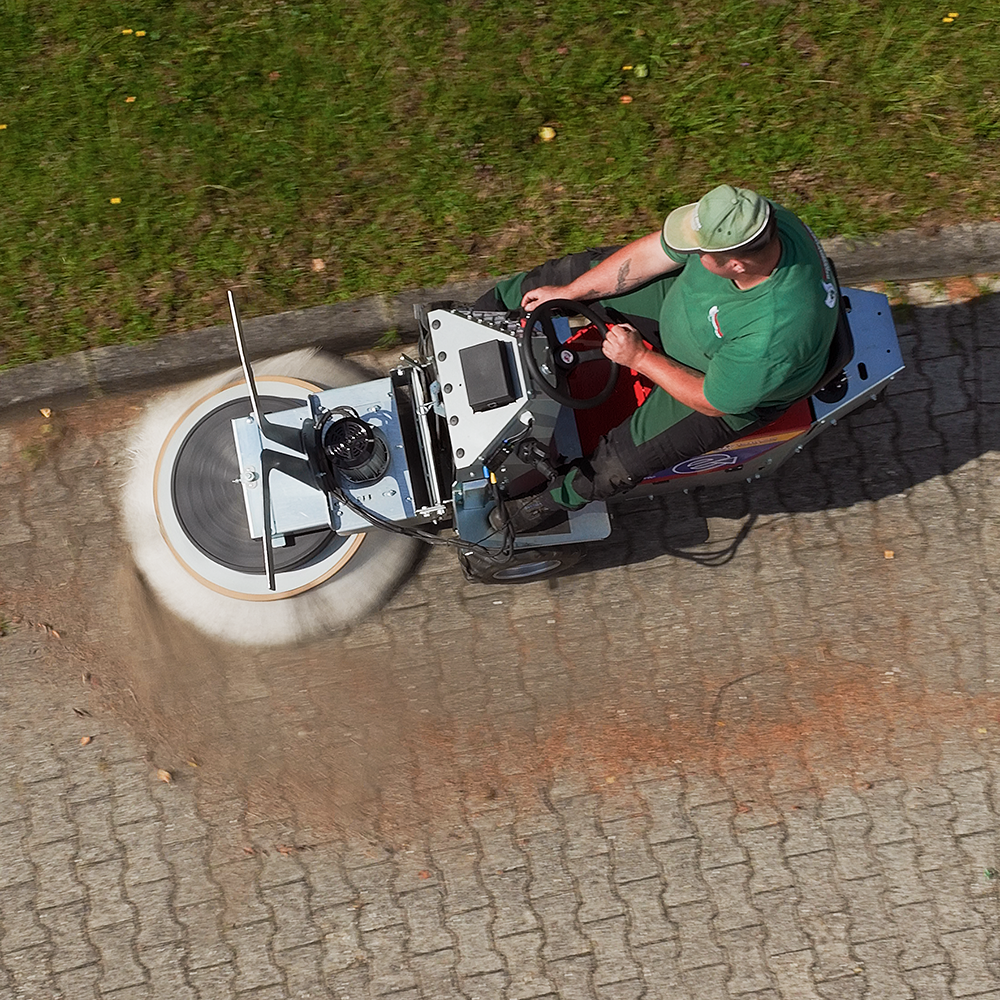 R1000 Radialbesen mit PPN-Bürste