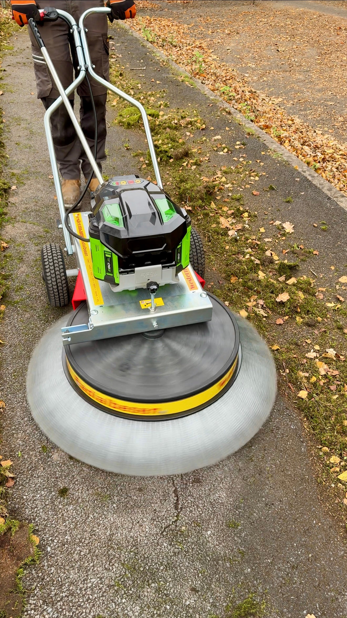 Radialbesen WR 870 EGO