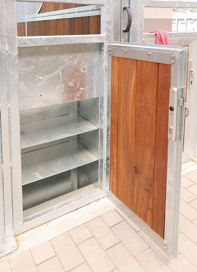 Aufpreis für Ablageschrank in Boxenfront