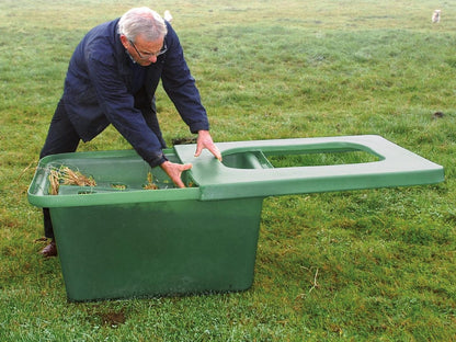 Koppel- u. Paddocktrog aus Kunststoff