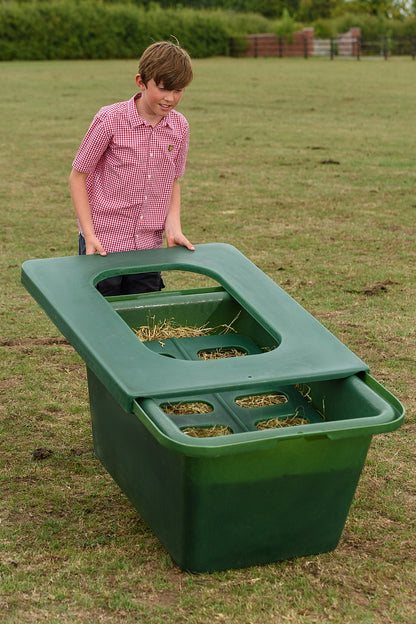 Koppel- u. Paddocktrog aus Kunststoff