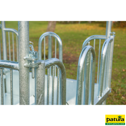 Viereckraufe mit Sicherheits-Palisadenfressgittern